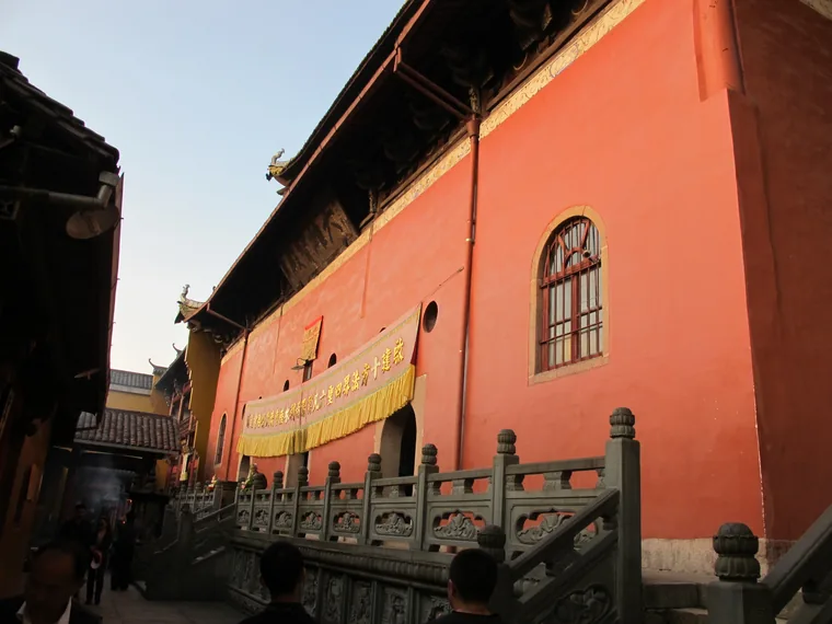 祇园禅寺红墙殿宇与院落（2010年摄）